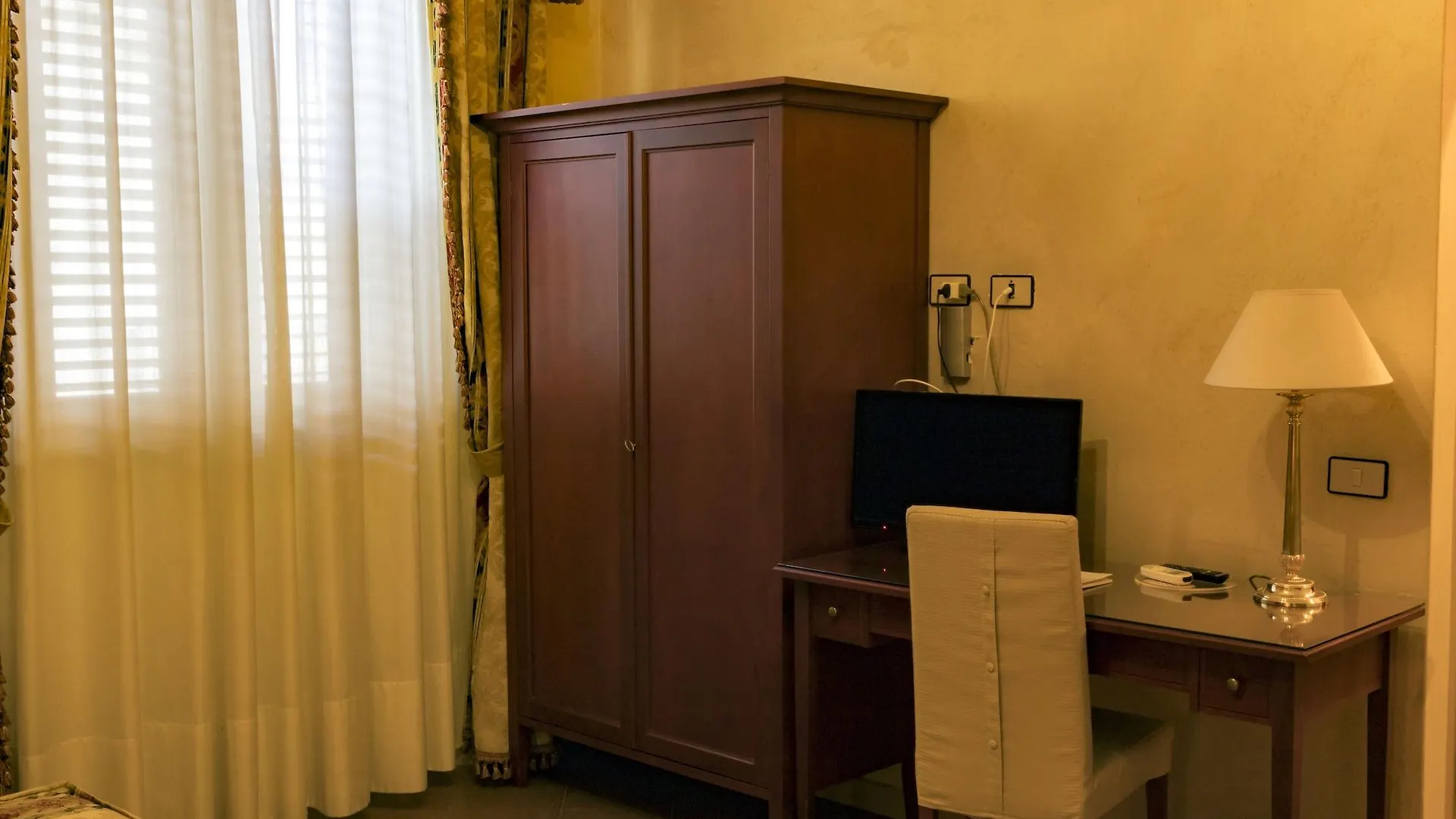 Hotel Joli باليرمو 3*,  إيطاليا